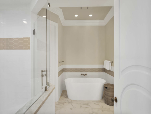 Destin Beachfront Vacation Rental - Luxury Gulf Front Home with Pool & Theatre